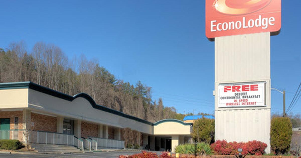 Econo Lodge - Your home away from home for a restful night's sleep!